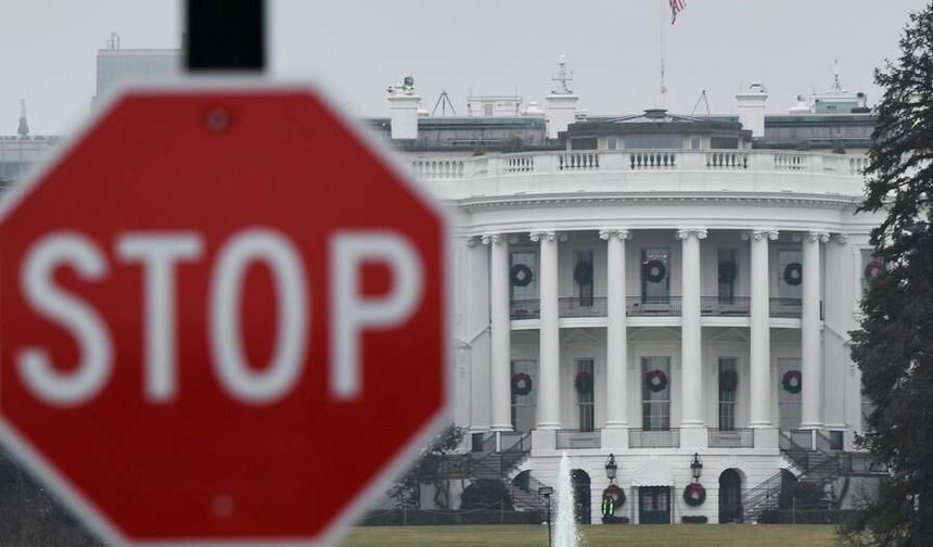 Beyaz Saray: İran'ın koşulsuz teslimiyetinin gerçekleşip gerçekleşmediğine Trump karar verecek