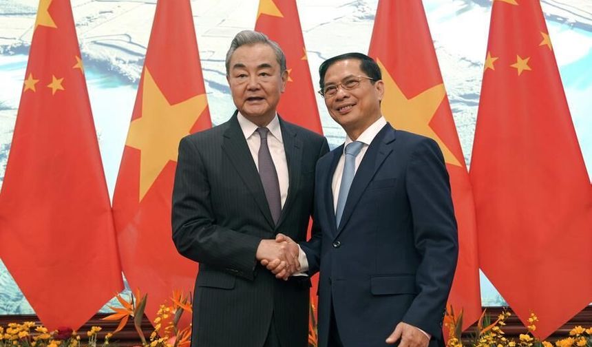 Çin Dışişleri Bakanı: Güç siyasetinin geleceği yok