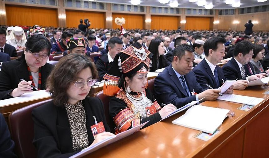 Çin hükümet raporu: Bilim ve teknolojide öz yeterliliğe ulaşacağız