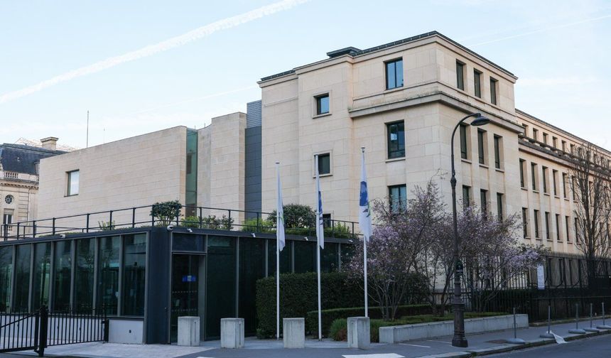 Çin ile ABD arasındaki ekonomi ve ticaret görüşmeleri Paris'te başladı