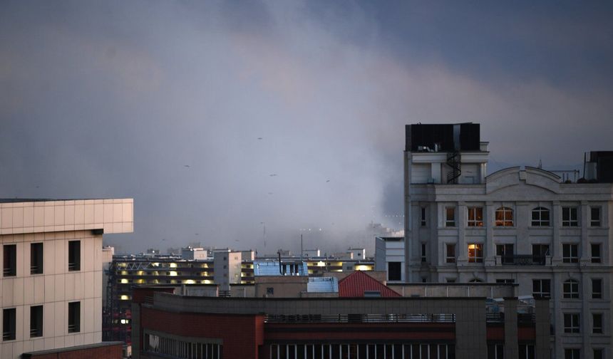 Çin ve Pakistan Dışişleri Bakanları İran'daki durumu görüşecek
