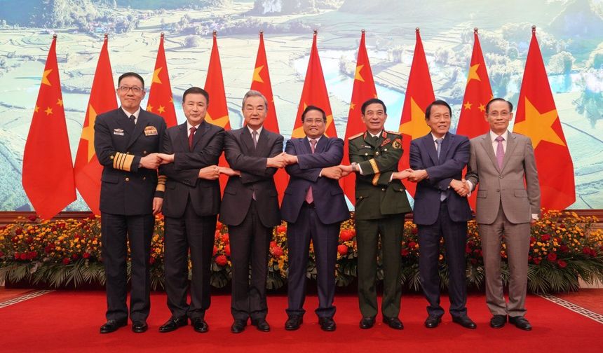 Çinli üst düzey yetkililer Vietnam Başbakanı ile bir araya geldi