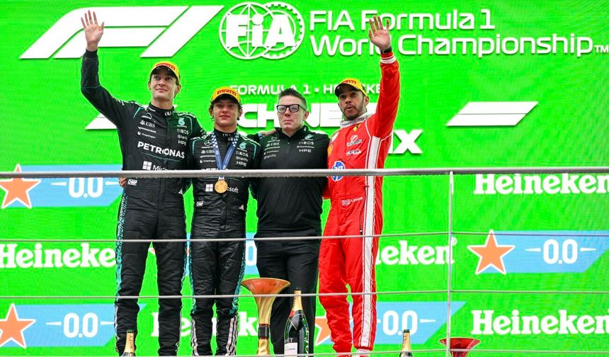 Formula 1 Çin Grand Prix'sinde altın madalyanın sahibi Kimi Antonelli oldu