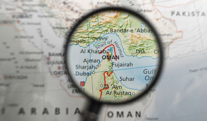 İran: Hürmüz Boğazı kapatılmadı