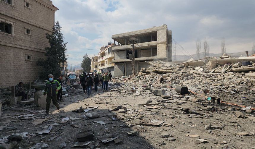 İsrail, Lübnan'a yönelik hava saldırılarını sürdürüyor: 52 ölü, 154 yaralı