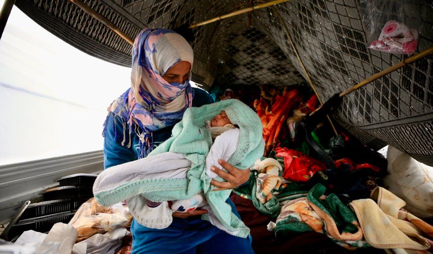 İsrail'in Lübnan'a yönelik saldırılarında ölenlerin sayısı 850'ye yükseldi