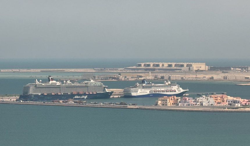 Körfez'de uçuş iptalleri: Kruvaziyer yolcuları Doha'da mahsur kaldı
