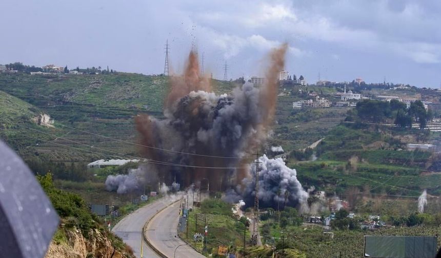 Lübnan Cumhurbaşkanı: İsrail'in altyapımıza yönelik saldırılarını kınıyoruz