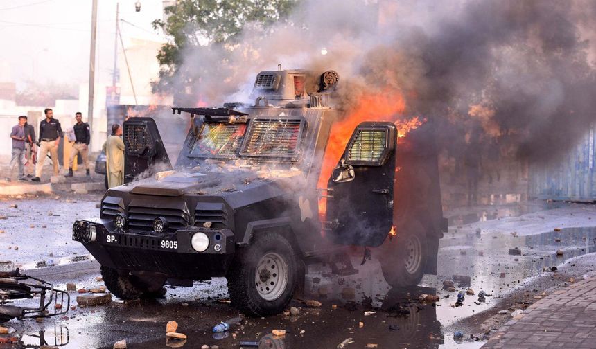 Pakistan'da ABD karşıtı protestolarda çatışma çıktı: 20 ölü, en az 100 yaralı