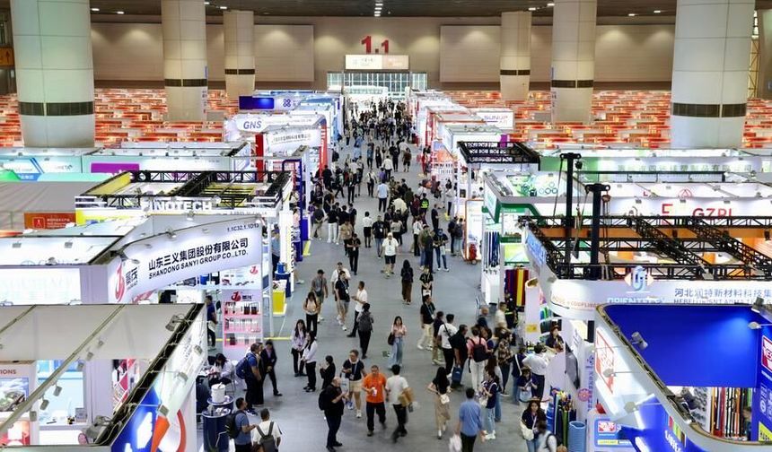 139. Çin İthalat ve İhracat Fuarı'ndaki akıllı yaşam ürünlerine yoğun ilgi