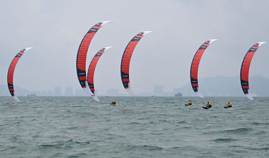 6. Asya Plaj Oyunları'nda Formula Kite erkekler yarışı kıyasıya mücadeleye sahne oldu