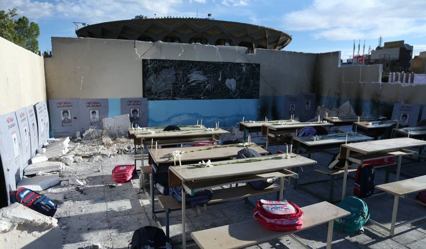 ABD'nin İran'daki ilkokul saldırısında hayatını kaybedenler için anma töreni düzenlendi