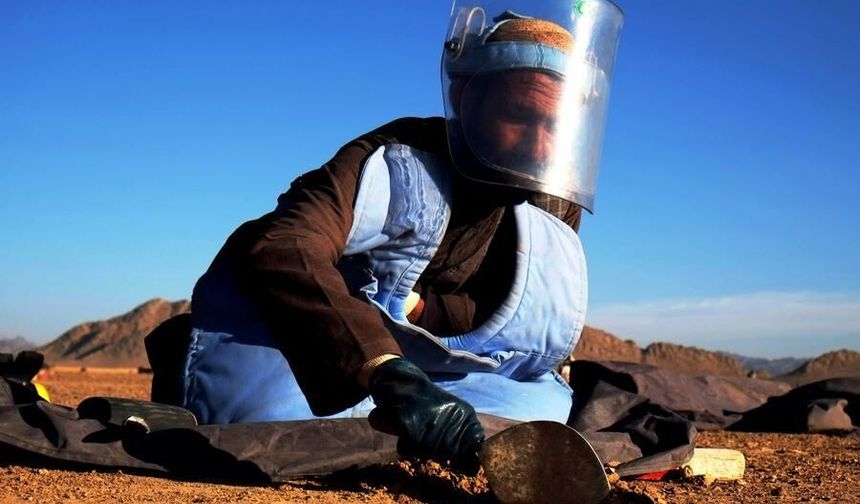 Afganistan'ın Gazne vilayetinde mayın patladı: 1 ölü