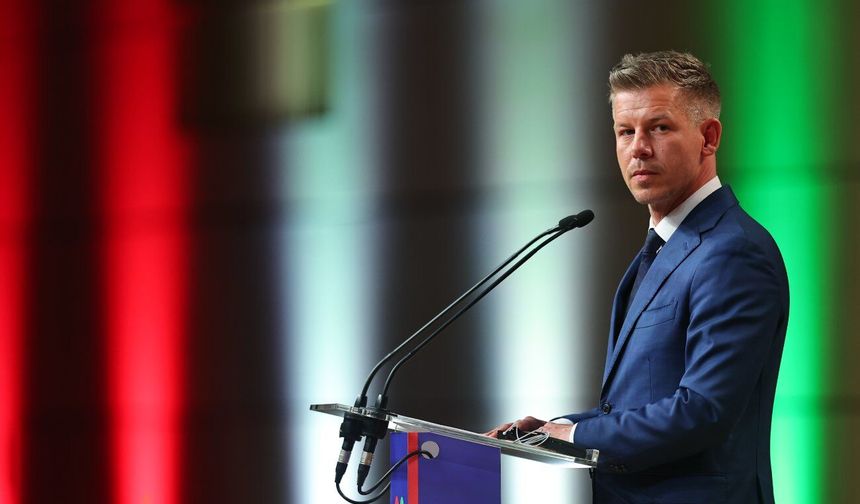 Çin Başbakanı, Macaristan'da parlamento seçimlerini kazanan Magyar'ı kutladı