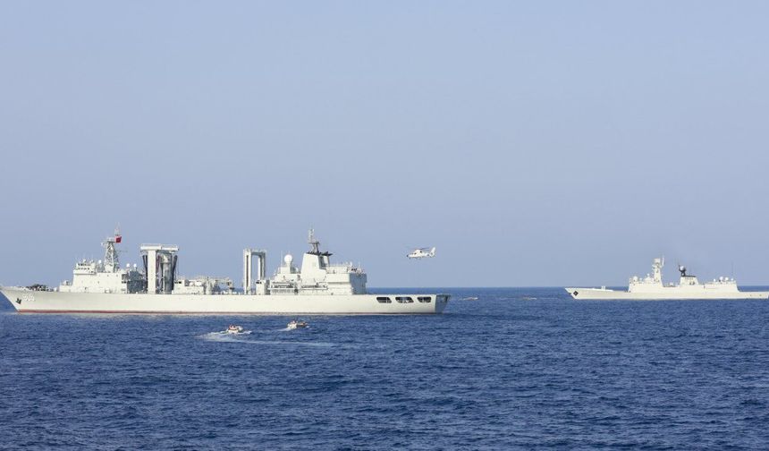 Çin ordusu, Güney Çin Denizi'nde rutin devriyeye çıktı