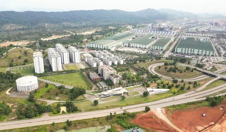 Çin ve Malezya, 72 milyon dolarlık 26 anlaşma imzaladı