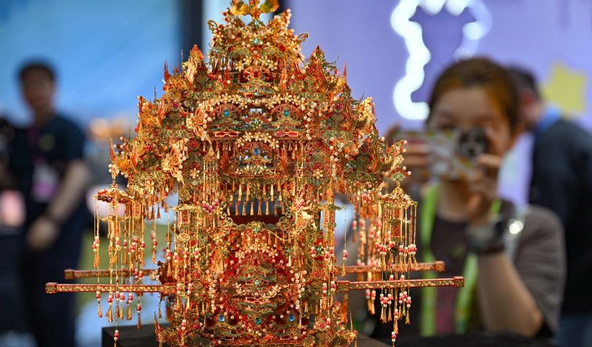 Çin'de tüketici ürünleri fuarında sergilenen geleneksel ürünler yoğun ilgi gördü