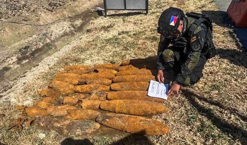 Filipinler'de Ninoy Aquino Uluslararası Havalimanı'nda eski ve paslanmış bombalar bulundu