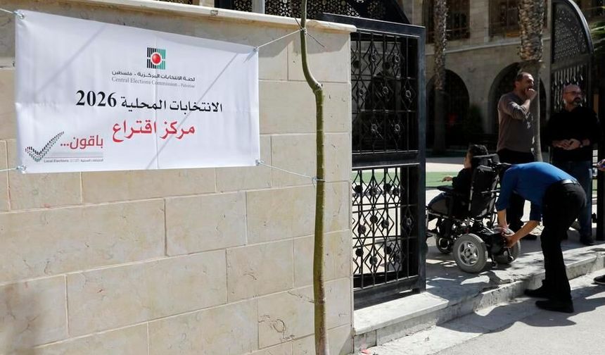 Filistinliler yerel seçim için sandık başında