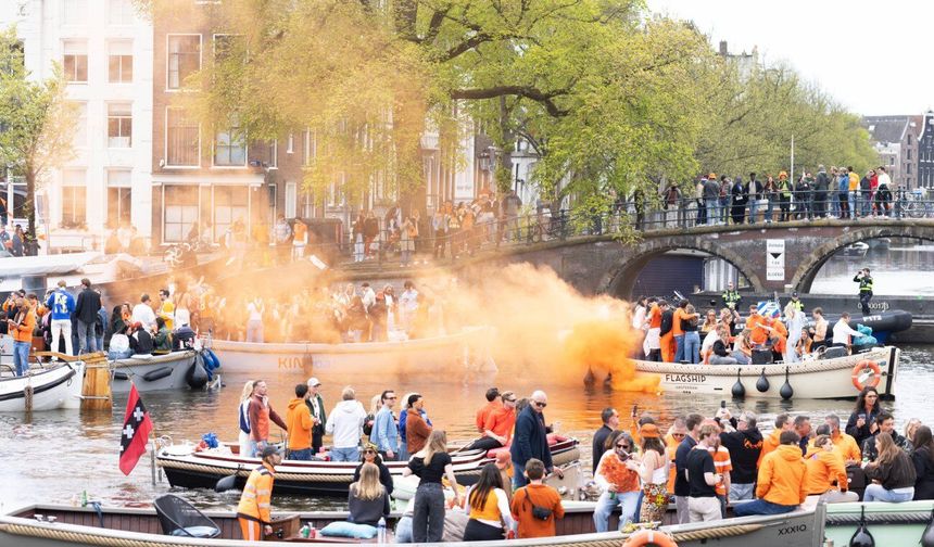 Hollandalılar, Kral Günü'nü kutladı