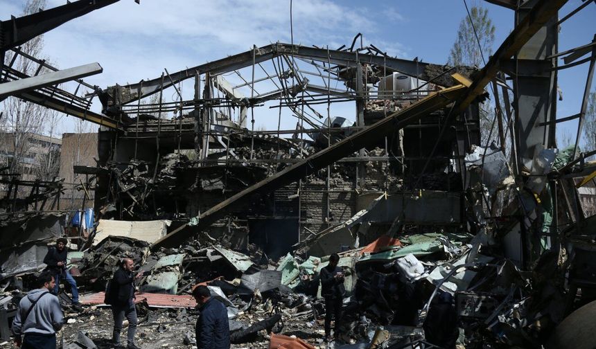 İran: ABD ve İsrail'in Tahran'daki Şerif Teknoloji Üniversitesi'ne saldırısını kınıyoruz