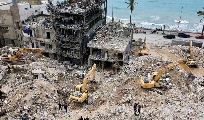 İsrail, Lübnan'ın Nebatiye kentine hava saldırıları düzenledi: 4 ölü