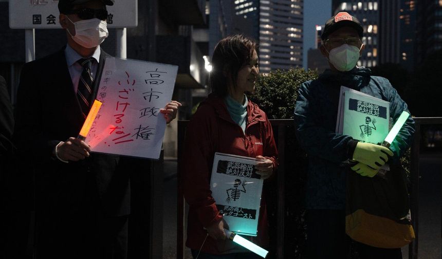 Japonya'da hükümetin silah ihracatını kolaylaştırma planı protesto edildi