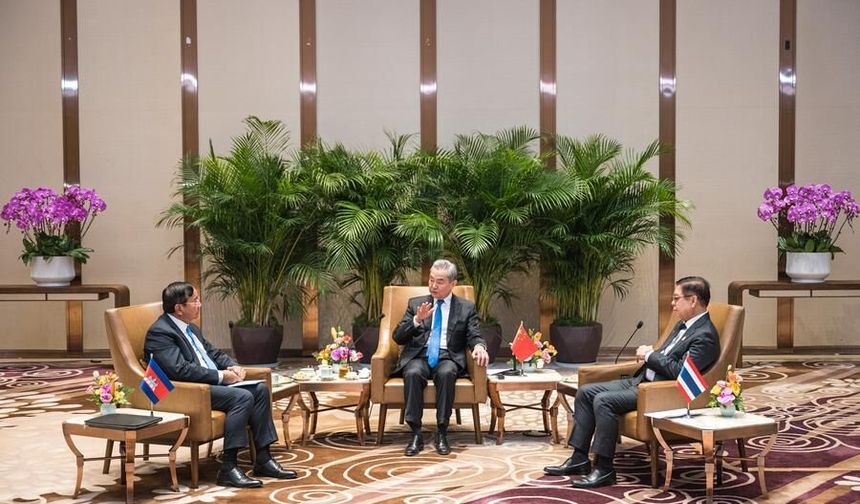 Kamboçya ve Tayland dışişleri bakanları Brunei'de sınır sorunlarını ele aldı