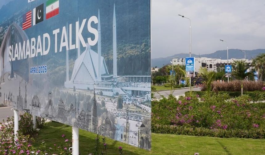 Mısır ve İngiltere dışişleri bakanları telefonda görüştü