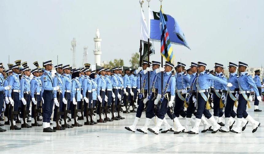 Pakistan askeri birlikleri iki ülke arasındaki anlaşma kapsamında Suudi Arabistan'a ulaştı