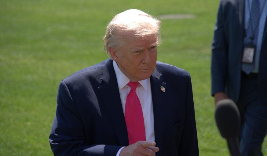 Trump: Dijital hizmet vergisini kaldırmazsa İngiltere'ye yüksek gümrük vergileri uygulayabiliriz