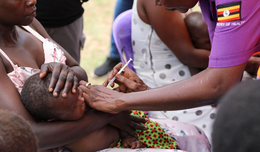 Uganda'da sıtmayla mücadele için 4,5 milyon cibinlik dağıtıyor
