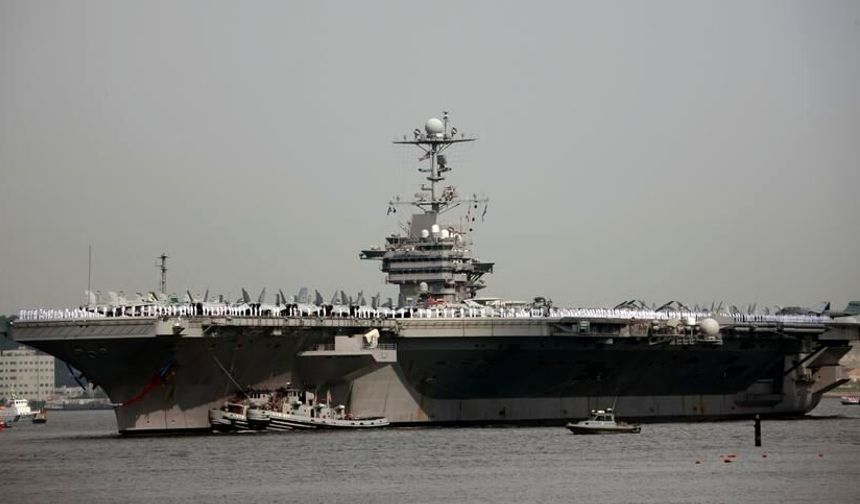 ABD uçak gemisi George Washington, Japonya'nın Yokosuka kentinde konuşlu bulunduğu deniz üssünden ayrıldı
