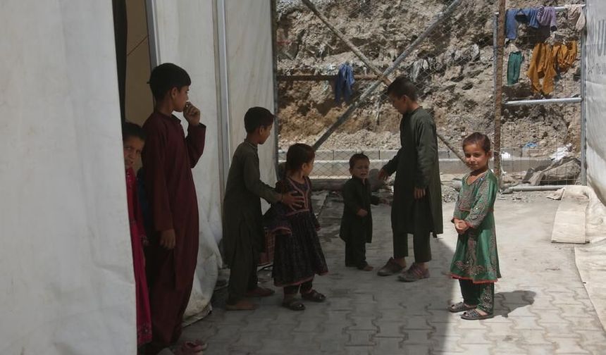 Afganistan, ülkeye geri dönen vatandaşları için inşa ettiği 108 konutu teslim etti