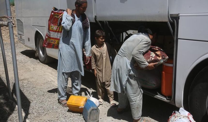 Afganistan'ın Kunduz vilayetinde ülkeye dönen mülteciler için yeni yerleşim alanı inşa edilecek
