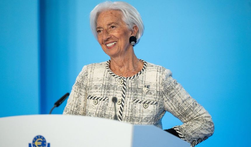 Avrupa Merkez Bankası, üç temel politika faizini sabit tuttu