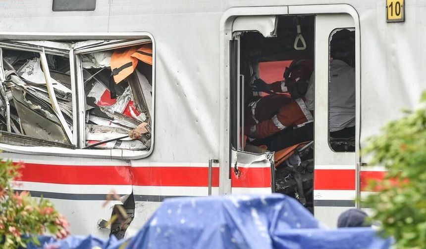 Çin Dışişleri Bakanı Wang, Endonezya'daki tren kazasının ardından taziye mesajı gönderdi