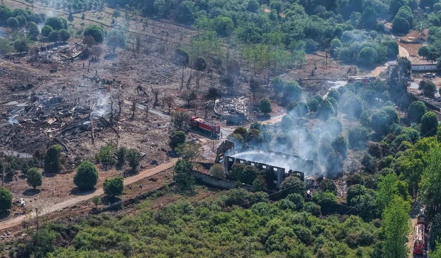 Çin'de havai fişek fabrikasındaki patlamada can kaybı 37'ye yükseldi