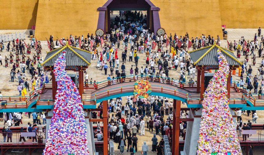 Çin'de İşçi Bayramı tatilinde kültür ve turizm harcamaları arttı