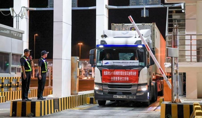 Çin'in genişletilmiş sıfır gümrük vergisi politikası kapsamında Afrika'dan yapılan ilk sevkiyat Shenzhen'e ulaştı