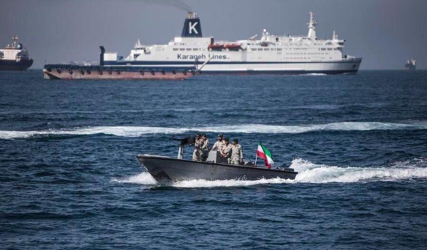 İran: ABD ordusunu Hürmüz Boğazı'na girmemesi için uyarıyoruz