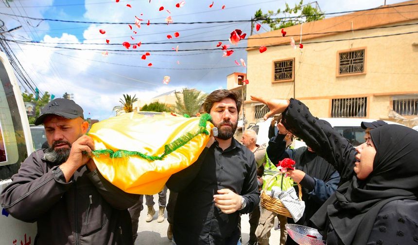 İsrail, Lübnan'a yönelik hava saldırılarını sürdürüyor: En az 8 ölü
