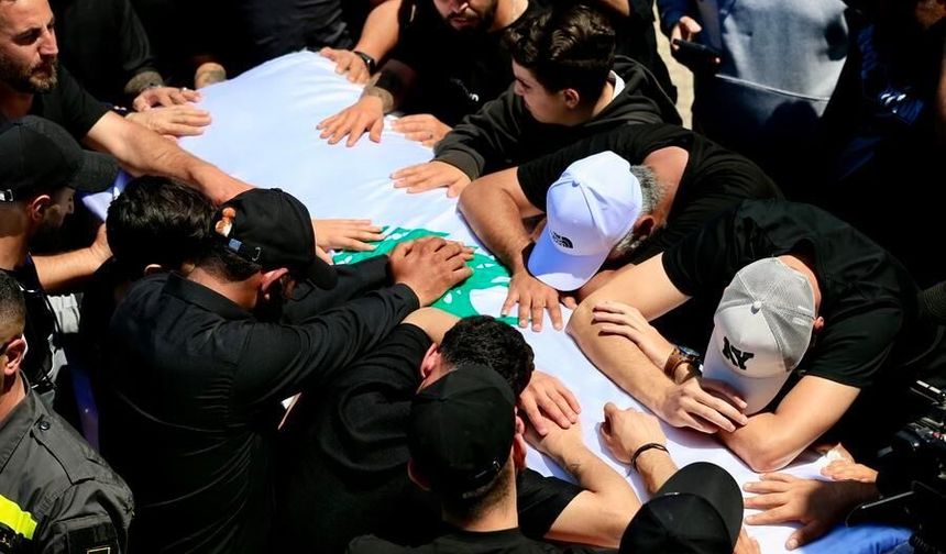 İsrail'in Lübnan'a düzenlediği son hava saldırılarında en az 24 kişi hayatını kaybetti