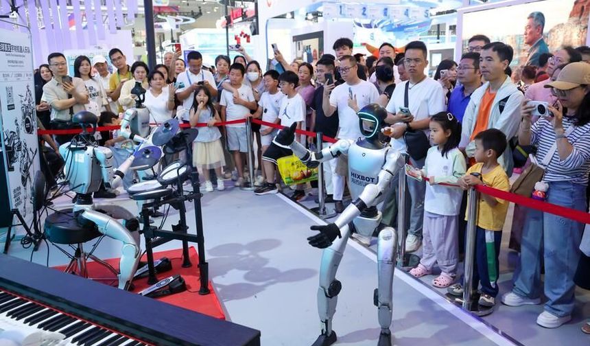 Shenzhen Kültür Endüstrileri Fuarı'nda dijitalleşme ve inovasyon öne çıktı