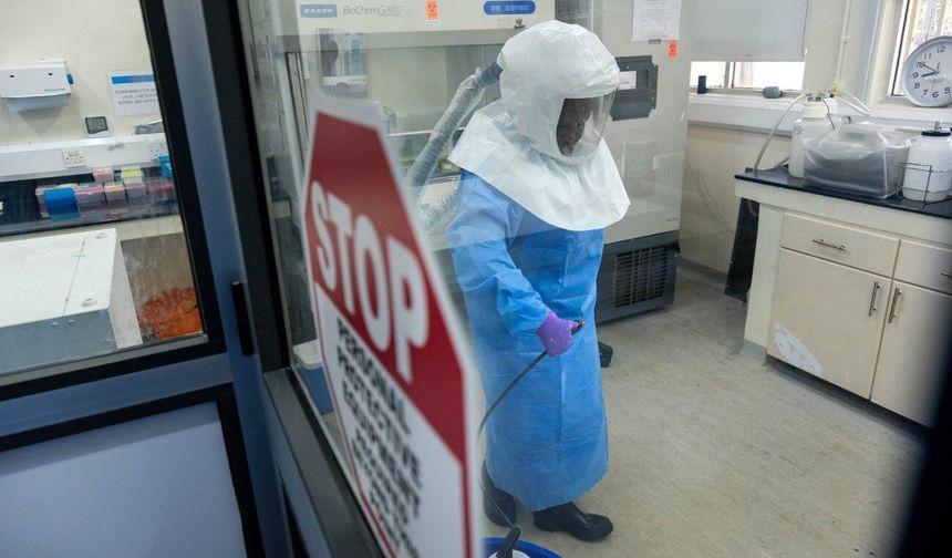 Afrika Hastalık Kontrol ve Önleme Merkezi: Uganda'daki Ebola salgınında 580 temaslı takip altında
