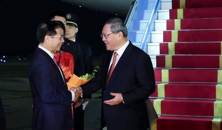 Çin Başbakanı: İkili ticareti artırmak için Vietnam'la çalışmaya hazırız