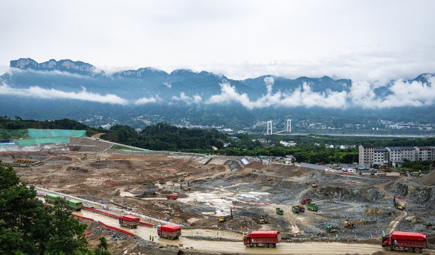 Çin, dünyanın en büyük kanal havuzunu içeren mega su yolu projesini başlattı