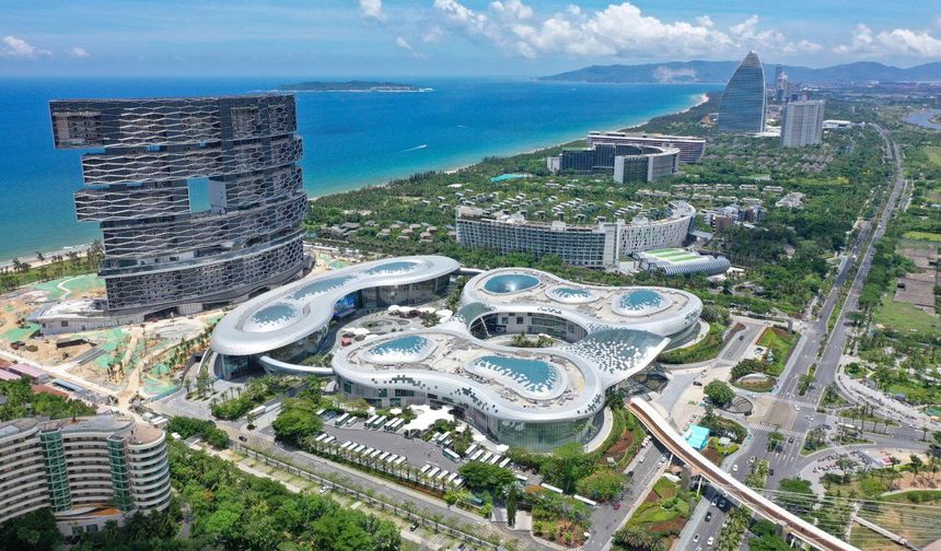 Çin'in Hainan Serbest Ticaret Limanı'nda gümrüksüz alışveriş 3 milyar doları aştı