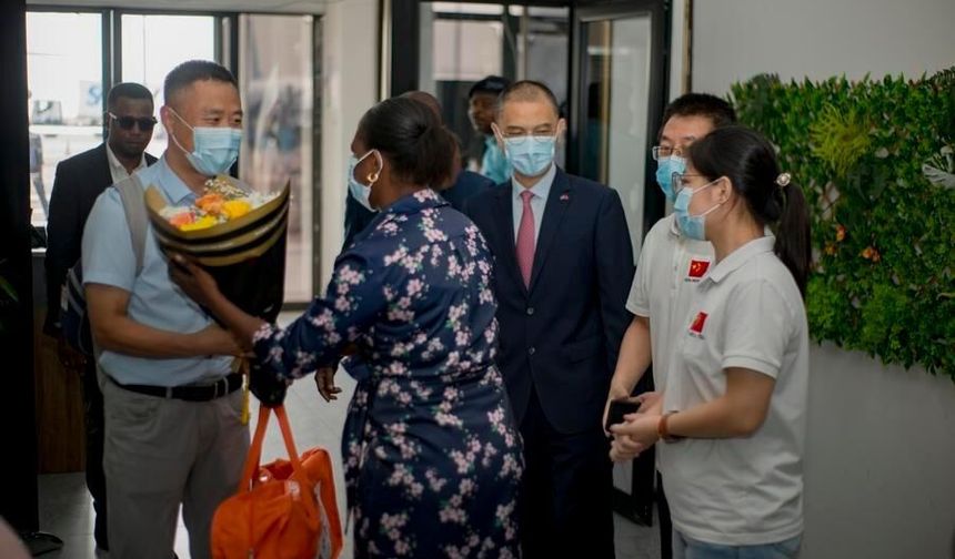 Çinli uzman ekip, Ebola ile mücadeleye destek için Kongo Demokratik Cumhuriyeti'ne ulaştı