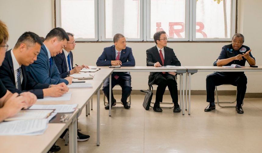Çinli uzmanlar Kongo'da Ebola ile mücadele işbirliğini görüştü